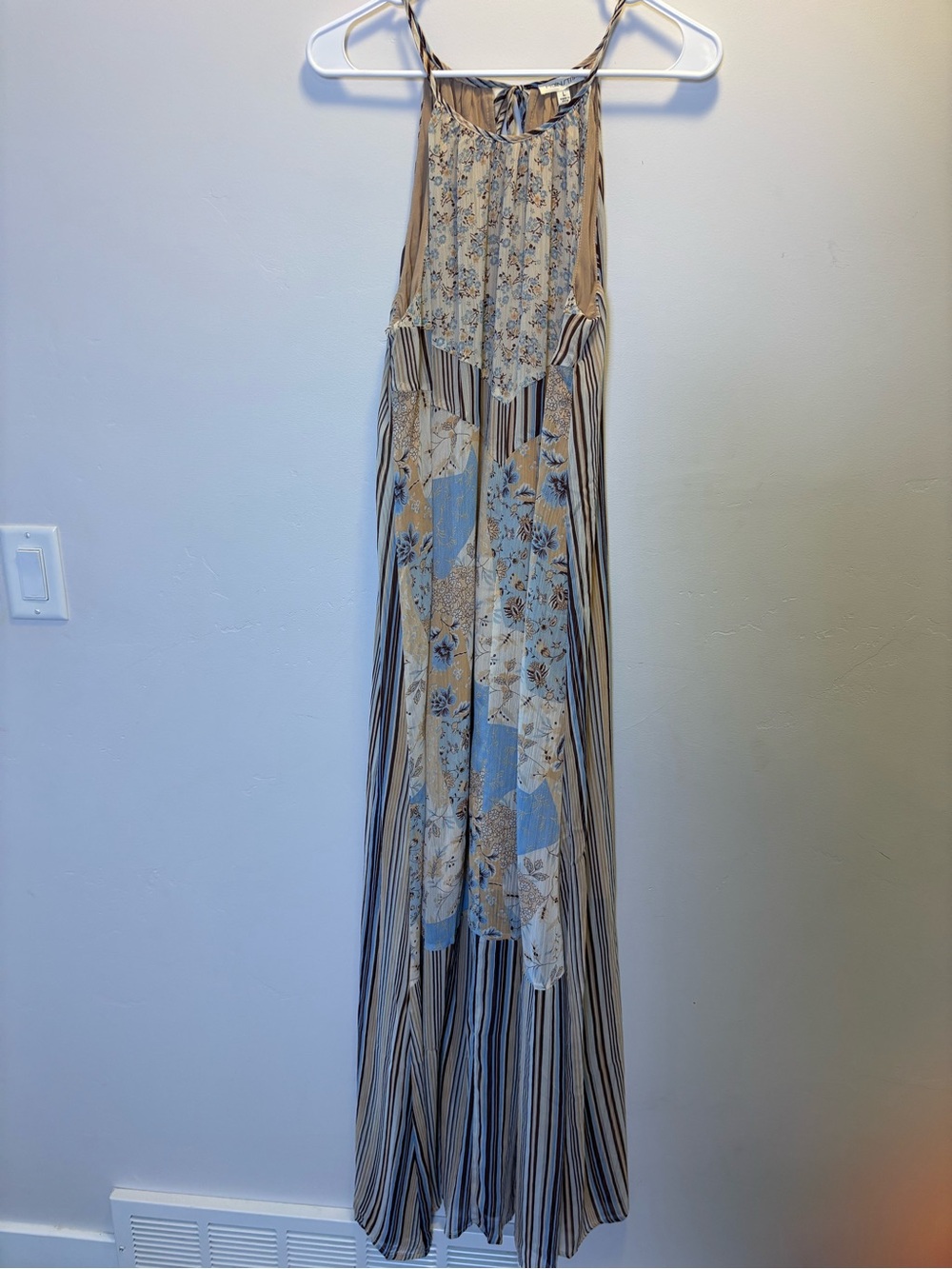 Boho Floral & Stripe Maxi Dress in Beige and Light Blue Size Large Lined - Picture 8 of 10